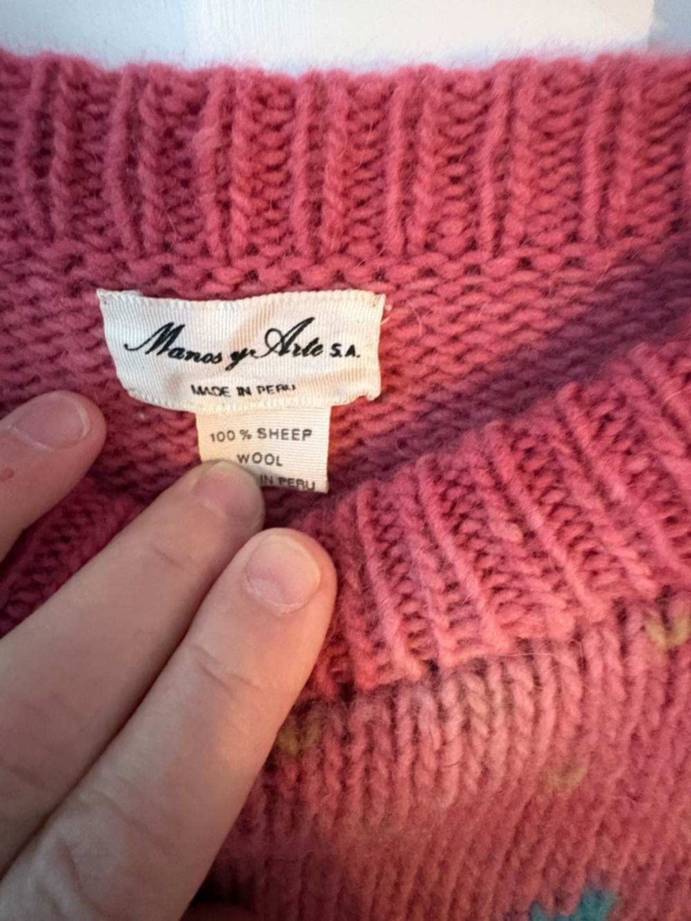 Colorful Peruvian Wool - Picture 3 of 8